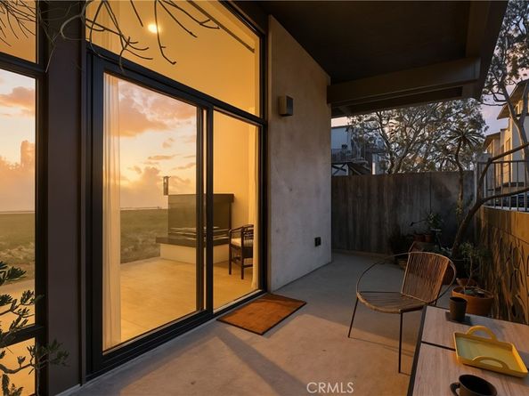6209 Marina Pacifica N, Long Beach CA 90803