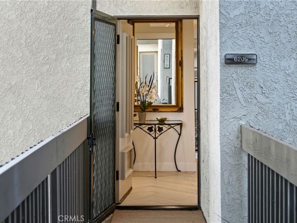 6209 Marina Pacifica N, Long Beach CA 90803