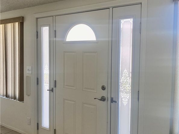 13741 Annadale Dr., M1-18K, Seal Beach CA 90740