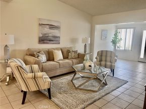 13741 Annadale Dr., M1-18K, Seal Beach CA 90740