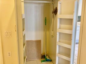 13741 Annadale Dr., M1-18K, Seal Beach CA 90740