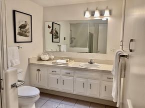 13741 Annadale Dr., M1-18K, Seal Beach CA 90740