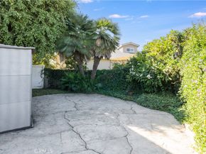 3560 Iris Cir, Seal Beach CA 90740