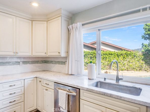 3560 Iris Cir, Seal Beach CA 90740