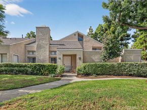 26 Claret 40, Irvine CA 92614