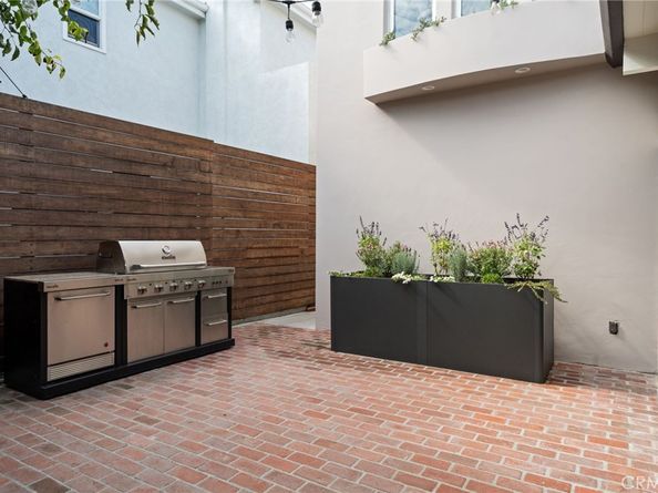 253 Ancona, Long Beach CA 90803