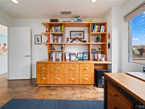 253 Ancona, Long Beach CA 90803
