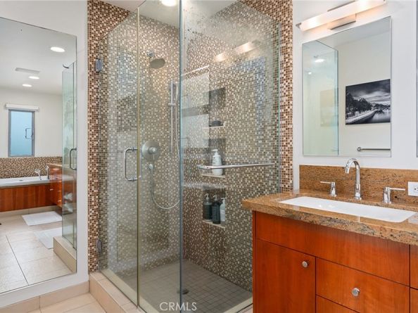 253 Ancona, Long Beach CA 90803