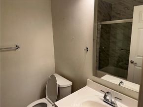 276 Streamwood, Irvine CA 92620