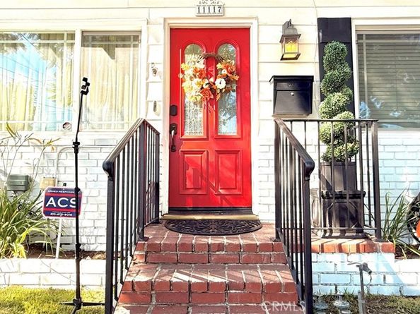 11117 Sylvan Street, North Hollywood CA 91606