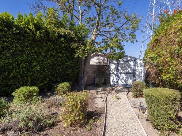 11117 Sylvan Street, North Hollywood CA 91606