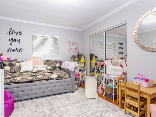 11117 Sylvan Street, North Hollywood CA 91606