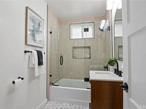 2400 Quincy, Long Beach CA 90815