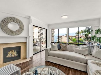 423 Avenida Granada