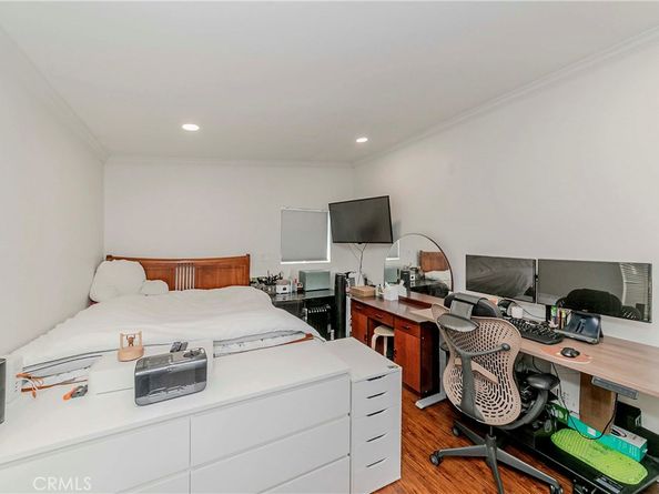 4738 New York Avenue, La Crescenta CA 91214