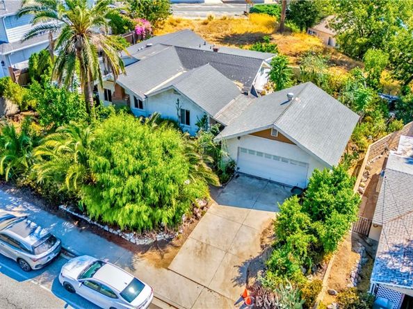 4738 New York Avenue, La Crescenta CA 91214