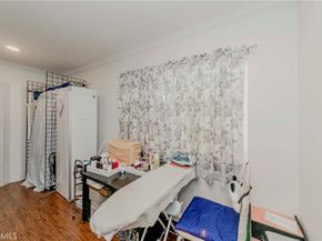 4738 New York Avenue, La Crescenta CA 91214