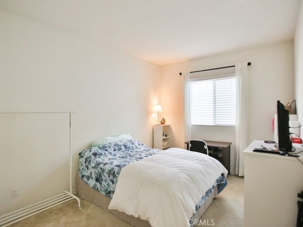 233 47th Street, Long Beach CA 90805