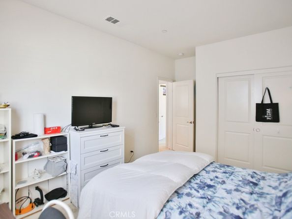 233 47th Street, Long Beach CA 90805