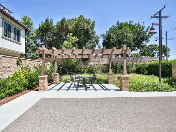 233 47th Street, Long Beach CA 90805