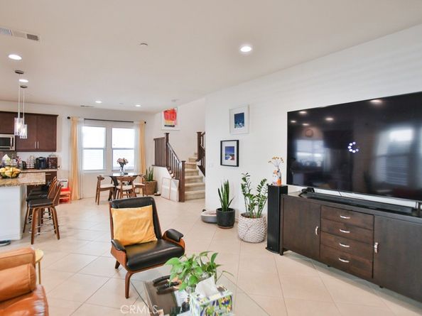 233 47th Street, Long Beach CA 90805