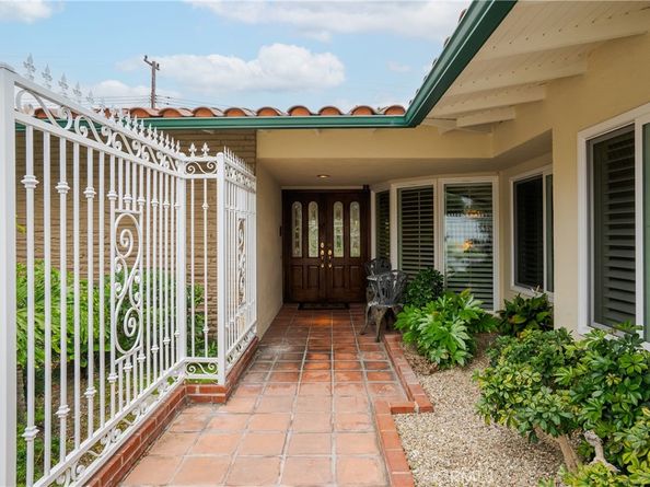 6636 Wooster Avenue, Los Angeles CA 90056