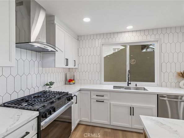 23452 Villena, Mission Viejo CA 92692
