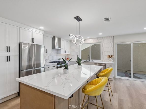 23452 Villena, Mission Viejo CA 92692