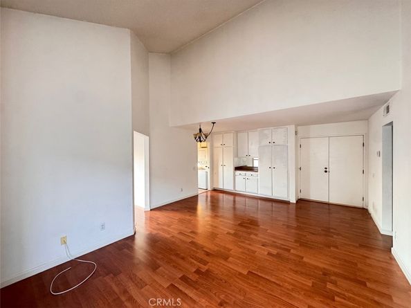 225 N Rose Street 410, Burbank CA 91505