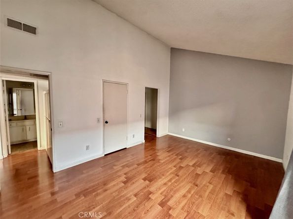 225 N Rose Street 410, Burbank CA 91505