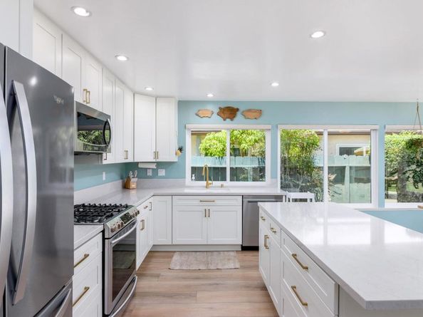 11149 Blythe Rd, San Diego CA 92126