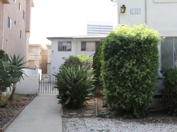 1815 Greenfield, Los Angeles CA 90025