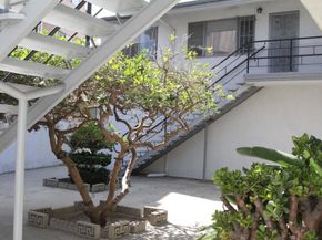 1815 Greenfield, Los Angeles CA 90025