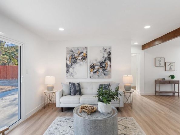 7085 Madrone Avenue, San Diego CA 92114