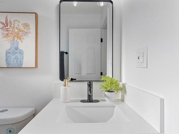 7085 Madrone Avenue, San Diego CA 92114