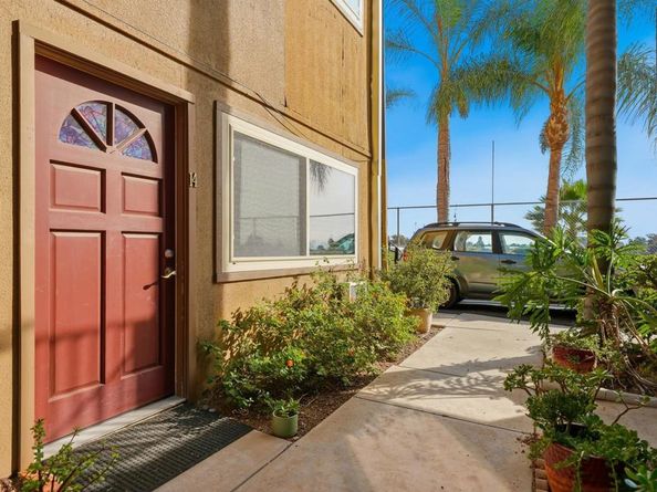 5505 Adelaide Avenue 14, San Diego CA 92115