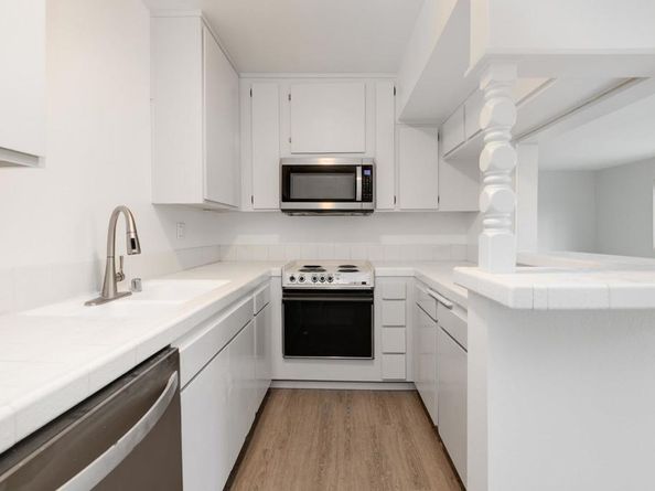 6765 Alvarado Road 10, San Diego CA 92120