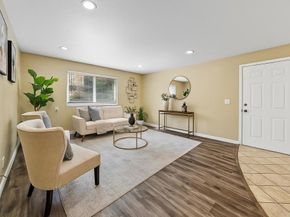 9860 Dale Avenue D2, Spring Valley CA 91977