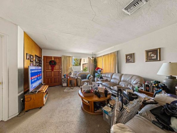 8552 Brodie Lane, Santee CA 92071