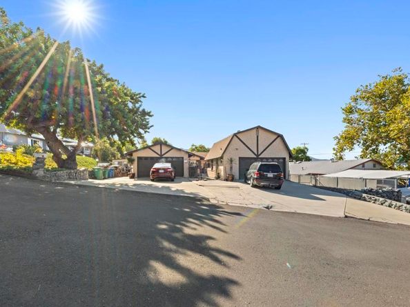 8552 Brodie Lane, Santee CA 92071