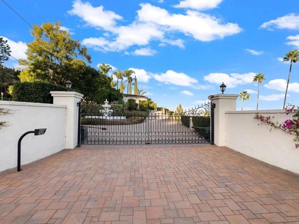 10310 Fuerte Drive, La Mesa CA 91941