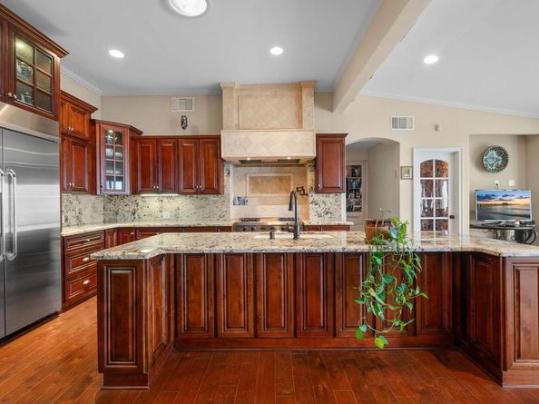 10310 Fuerte Drive, La Mesa CA 91941