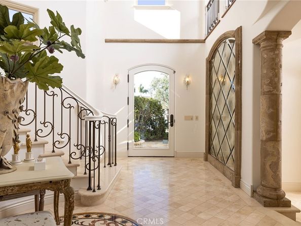 16111 Santa Barbara Lane, Huntington Beach CA 92649