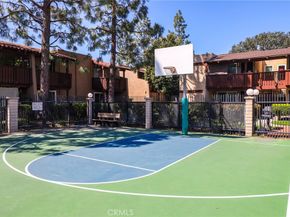 1030 W Macarthur 90, Santa Ana CA 92707