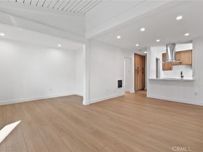 1030 W Macarthur 90, Santa Ana CA 92707