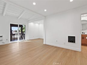 1030 W Macarthur 90, Santa Ana CA 92707