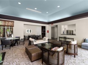 2243 Martin 211, Irvine CA 92612