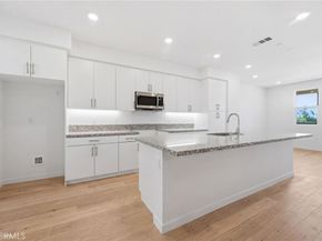 111 Evergreen Lane, Claremont CA 91711