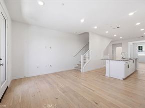111 Evergreen Lane, Claremont CA 91711