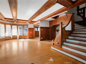 1527 S Wilton, Los Angeles CA 90019
